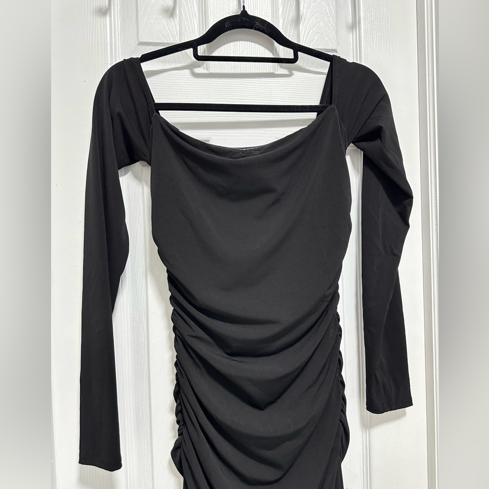 Cinq a Sept Holly Gown in Black - Picture 5 of 9